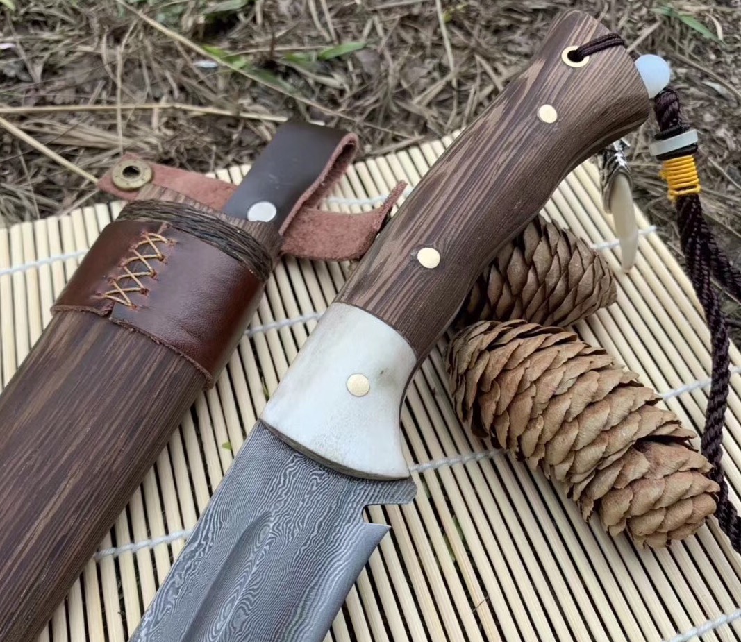 红木家具半年普涨三五成 钱途看好下手需谨慎_kaiyun开云官方在线登录(图2) kaiyun开云官方在线登录